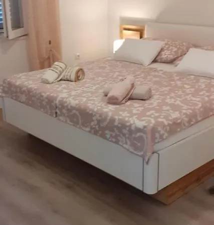 Lägenhet Goga 8 Molat